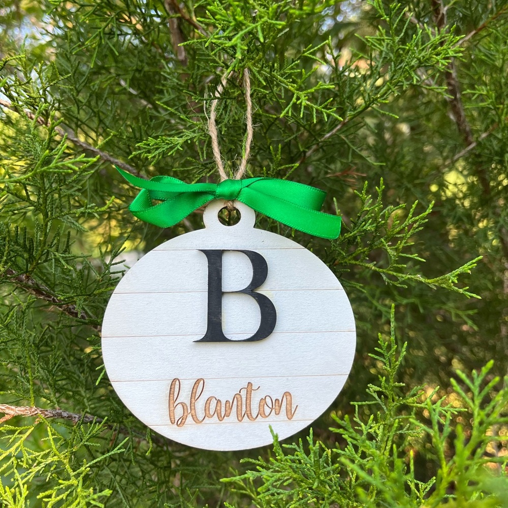 Shiplap Personalized ornament
